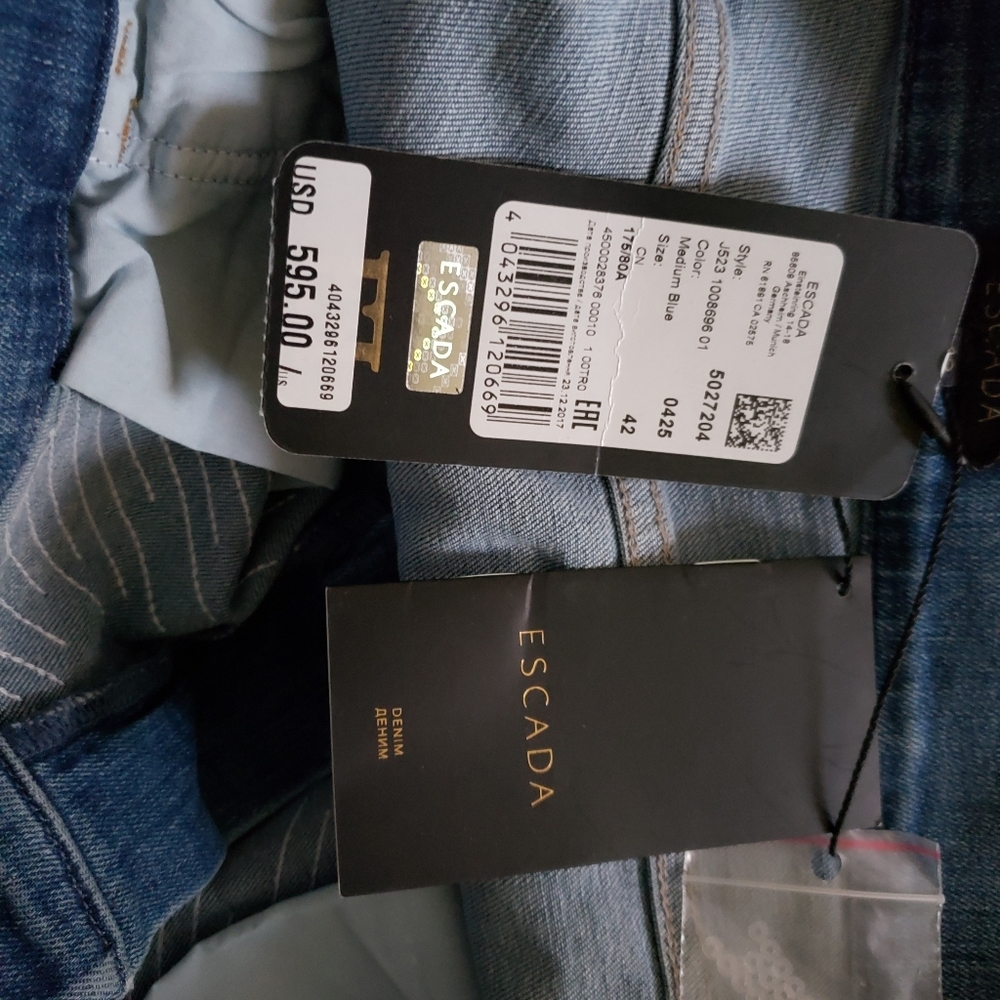 Escada Distressed & Embelished Jeans - Picture 16 of 16